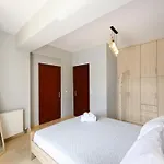 Depis Home, In Lefkas Town Vilă *