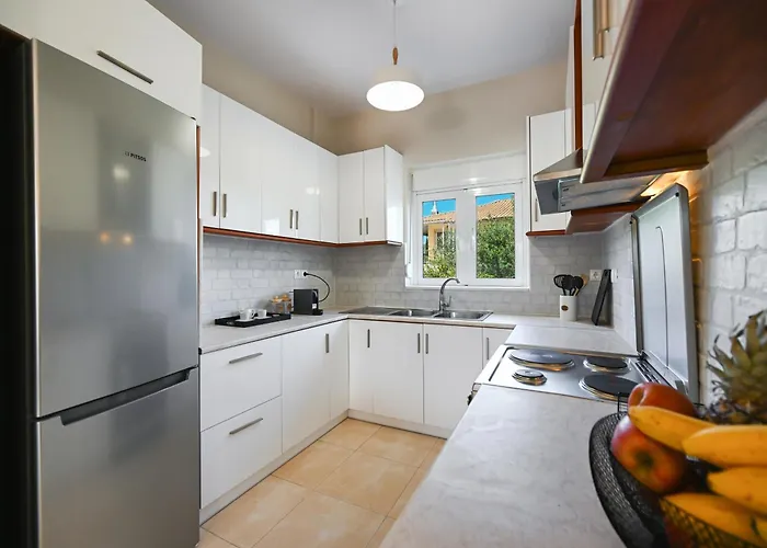 Villa Depis Home, In Lefkas Town *